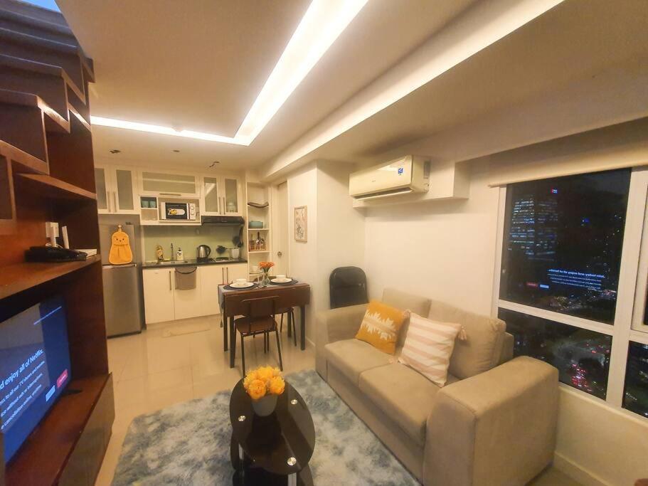 Bgc Taguig Cozy 2 Bedroom Loft, With Stunning Bgc Skyline View! مانيلا المظهر الخارجي الصورة