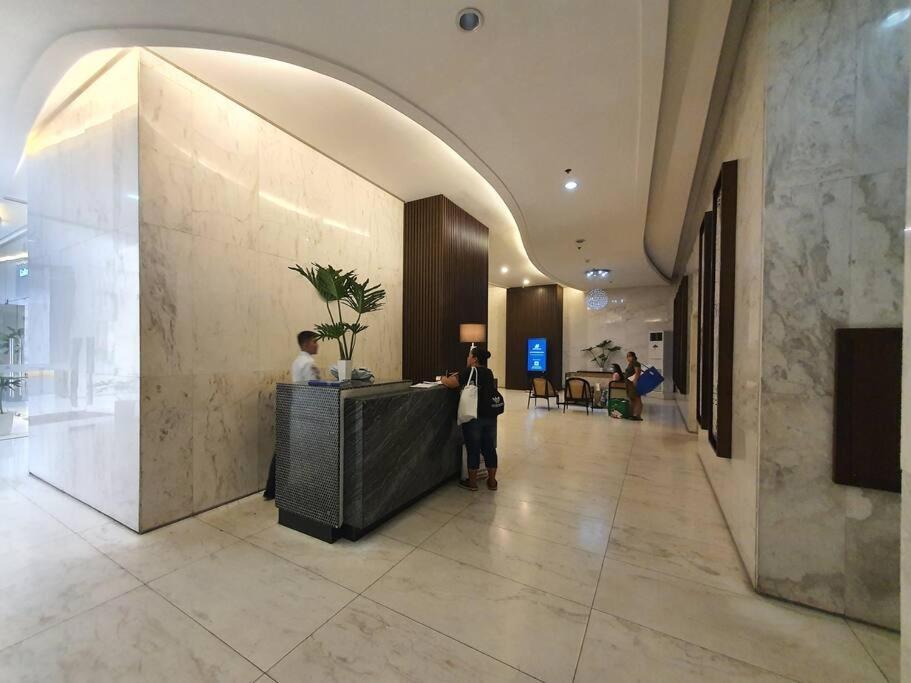 Bgc Taguig Cozy 2 Bedroom Loft, With Stunning Bgc Skyline View! مانيلا المظهر الخارجي الصورة